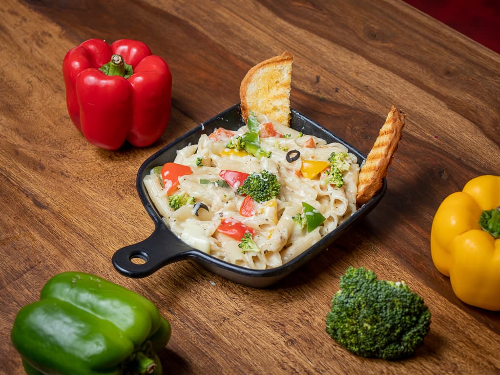 White Sauce Pasta